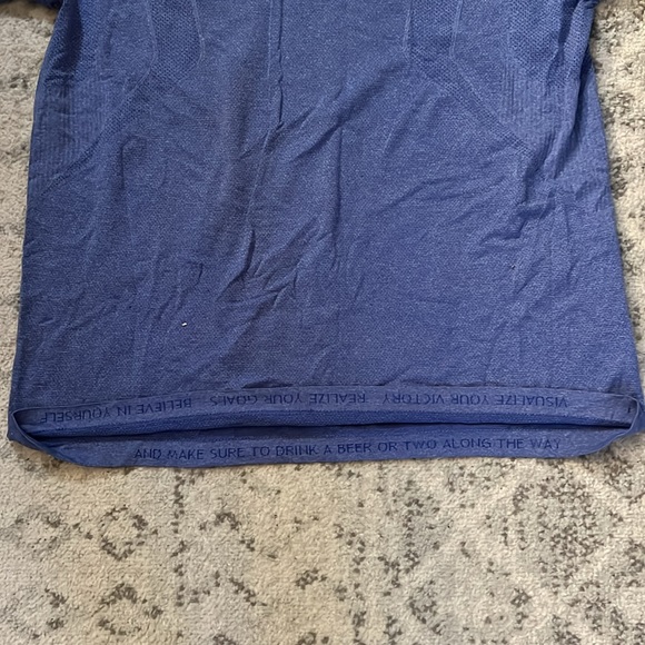 blue lululemon shirt size large collar sports/althetic/ performance wear - Picture 4 of 5